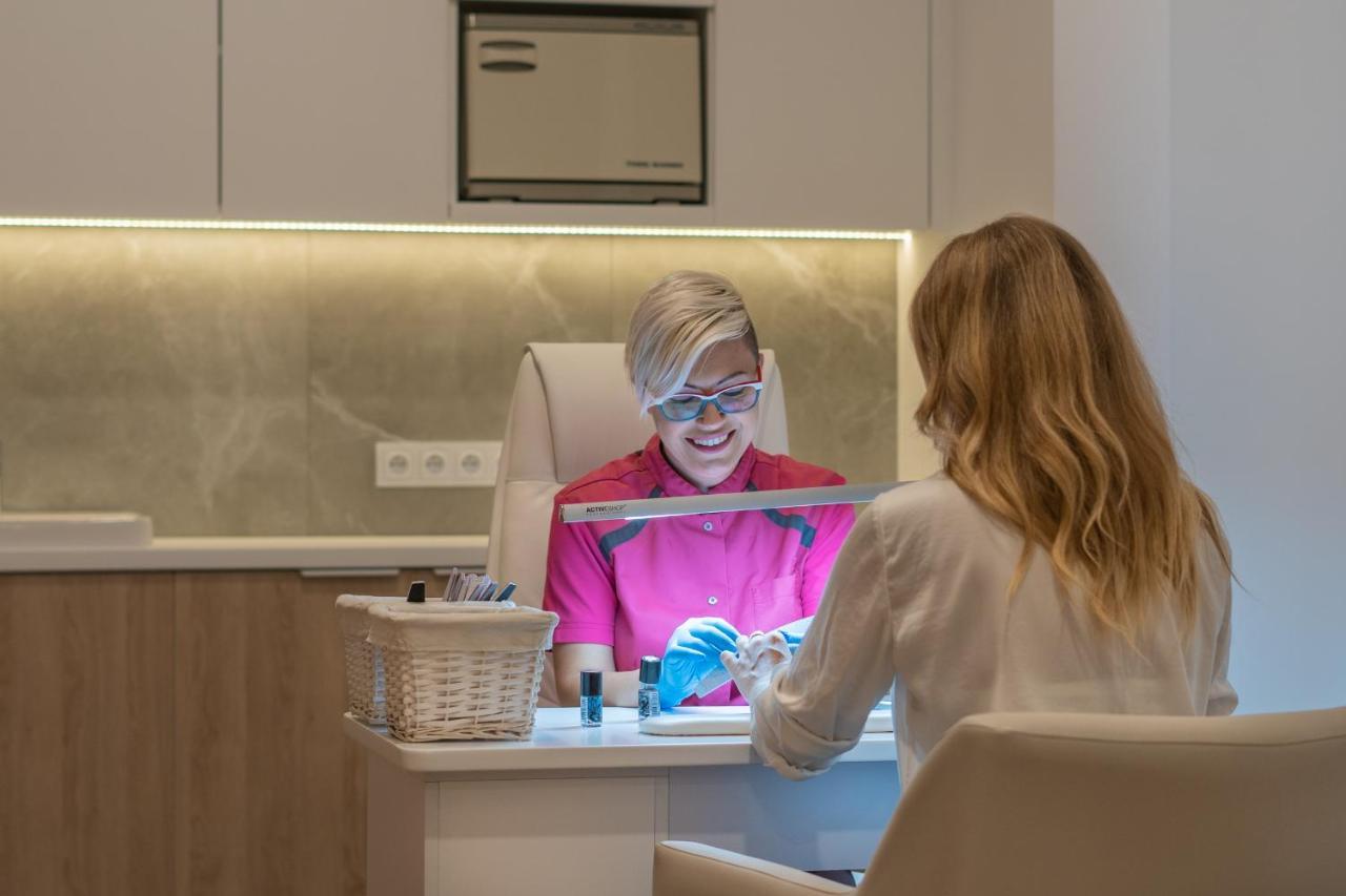 Vestina Wellness & Spa Hotel Miedzyzdroje Bagian luar foto