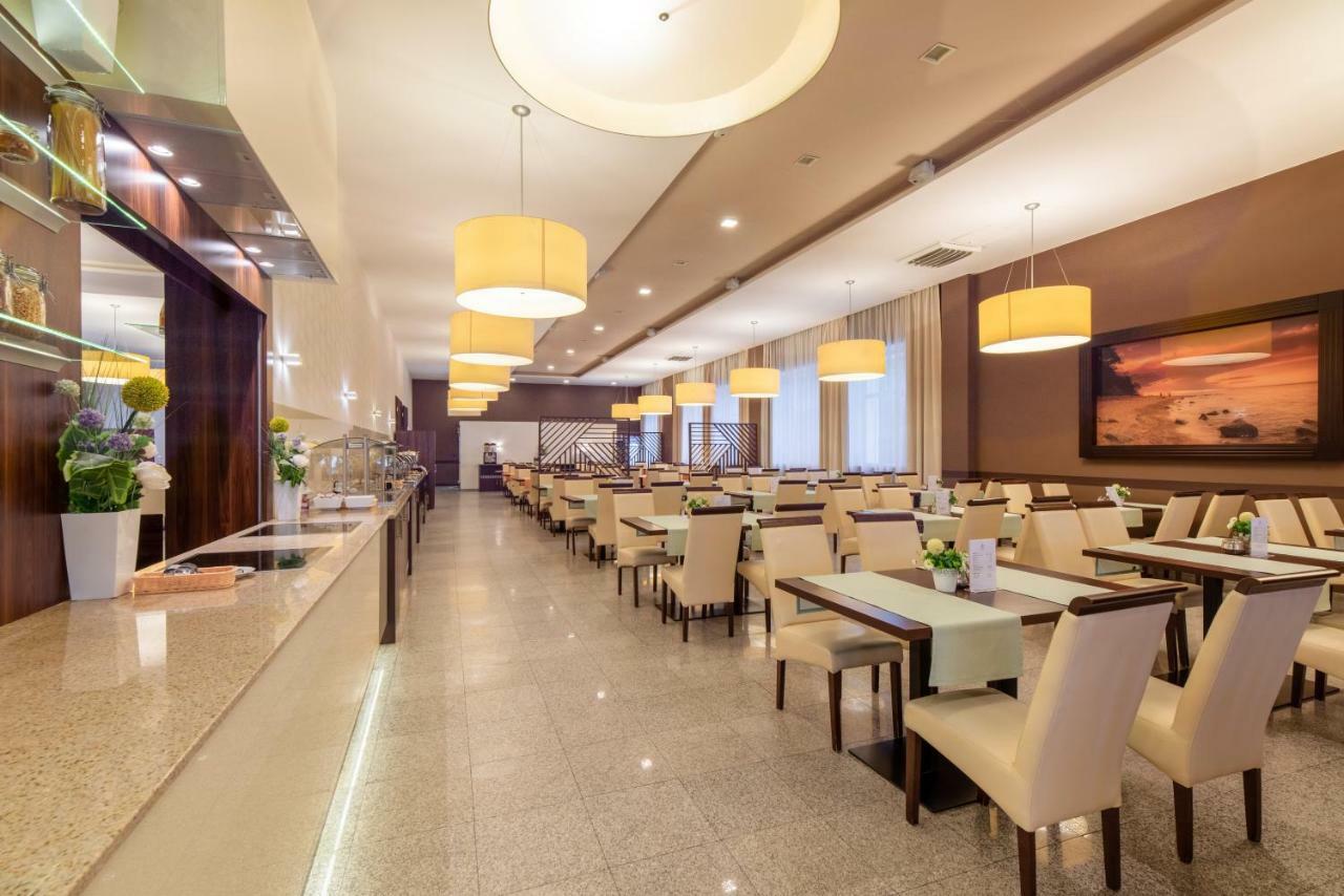Vestina Wellness & Spa Hotel Miedzyzdroje Bagian luar foto