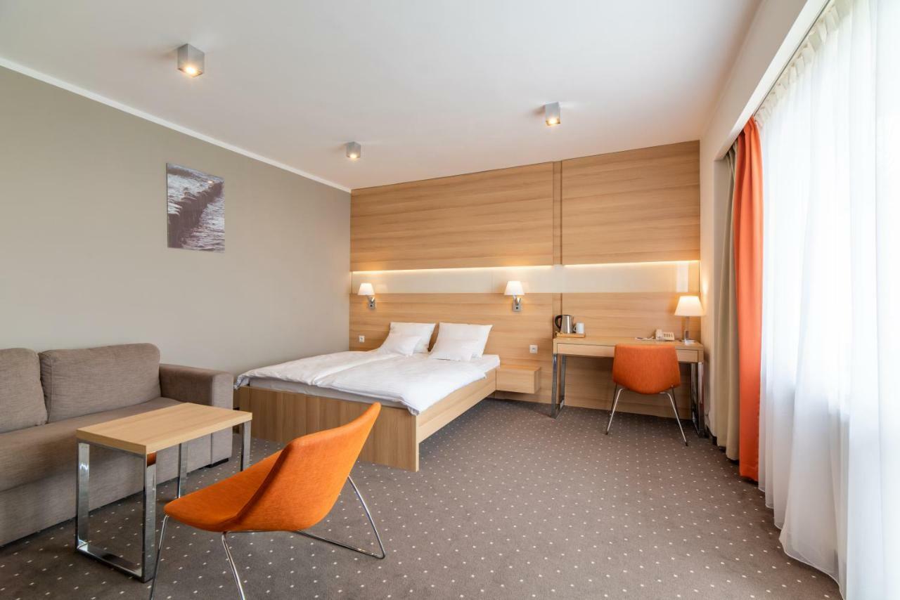Vestina Wellness & Spa Hotel Miedzyzdroje Bagian luar foto